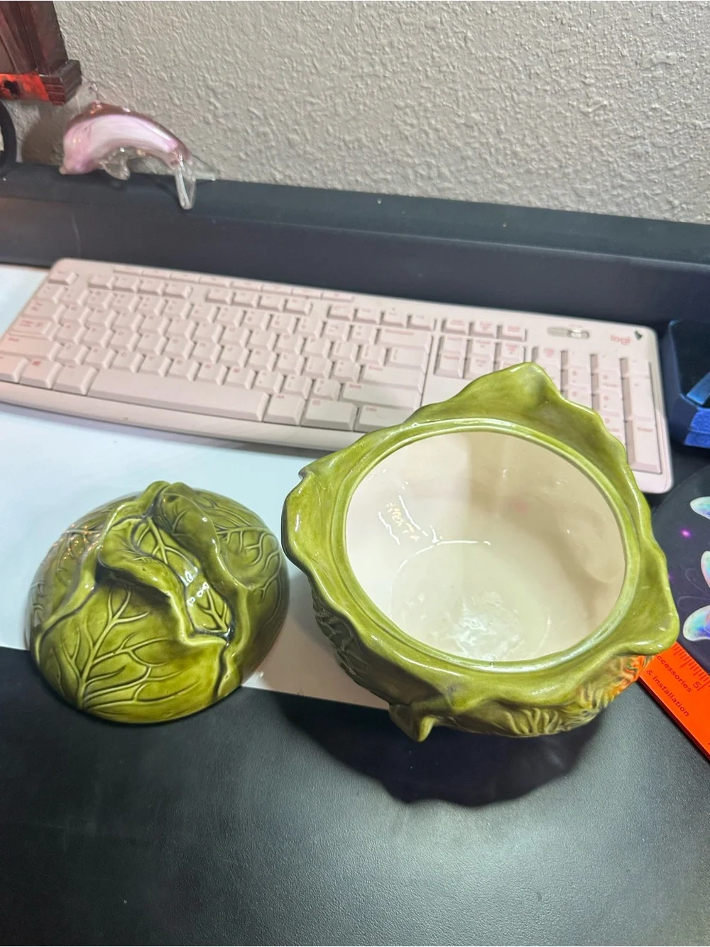 Green Ceramic Leaf Bowl with Matching Saucer - Decorative Dinnerware